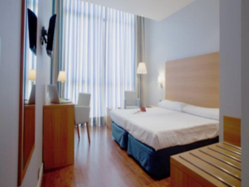 Exe Sevilla Palmera Екстериор снимка